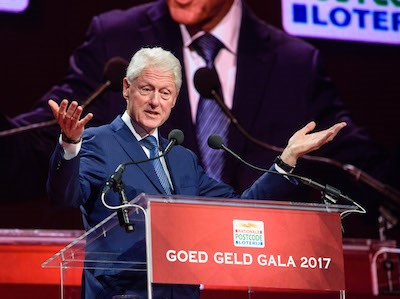 20170207104306_Bill-Clinton-op-Goed-Geld-Gala-Postcode-Loterij
