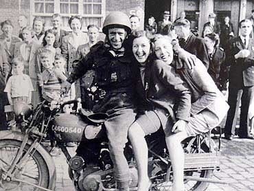 In het spoor van oorlogsbruidjes terug naar Canada