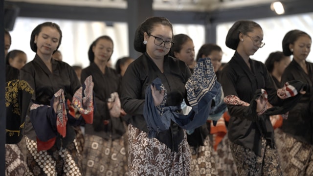 Batik-Beats-Bumbu_st_1_jpg_sd-high (1)